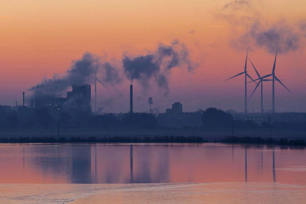 wind-powered-turbines-could-clean-pollutants-from-our-air