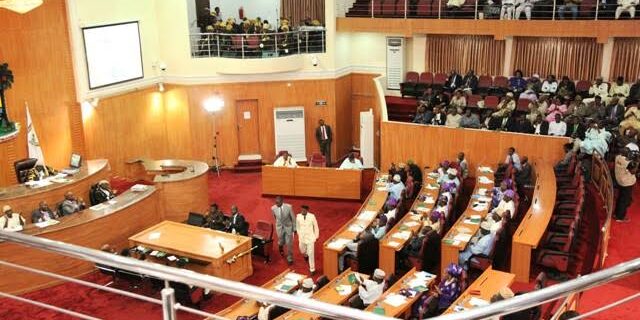 breaking:-governor’s-advisory-council-to-meet-over-lagos-assembly-crisis breaking:-governor’s-advisory-council-to-meet-over-lagos-assembly-crisis