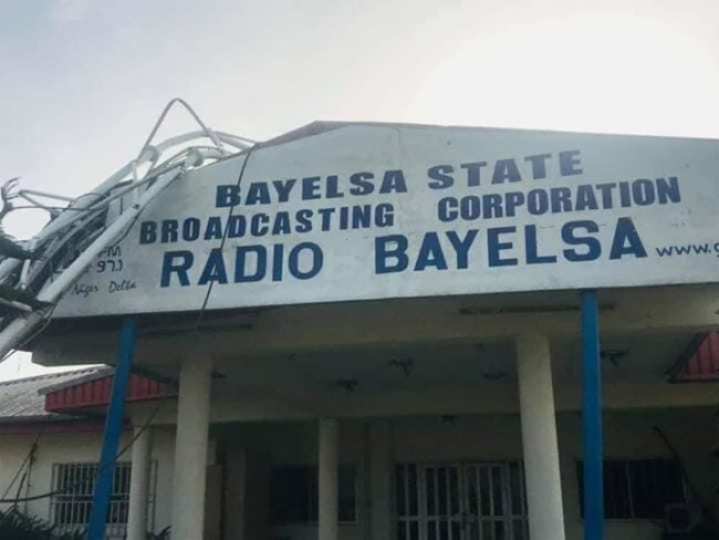windstorm-destroys-broadcast-mast-in-bayelsa windstorm-destroys-broadcast-mast-in-bayelsa