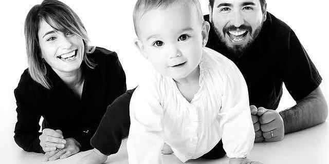 family-1237701_640 happy family