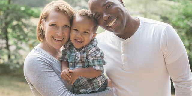 family-2811003_640 happy family